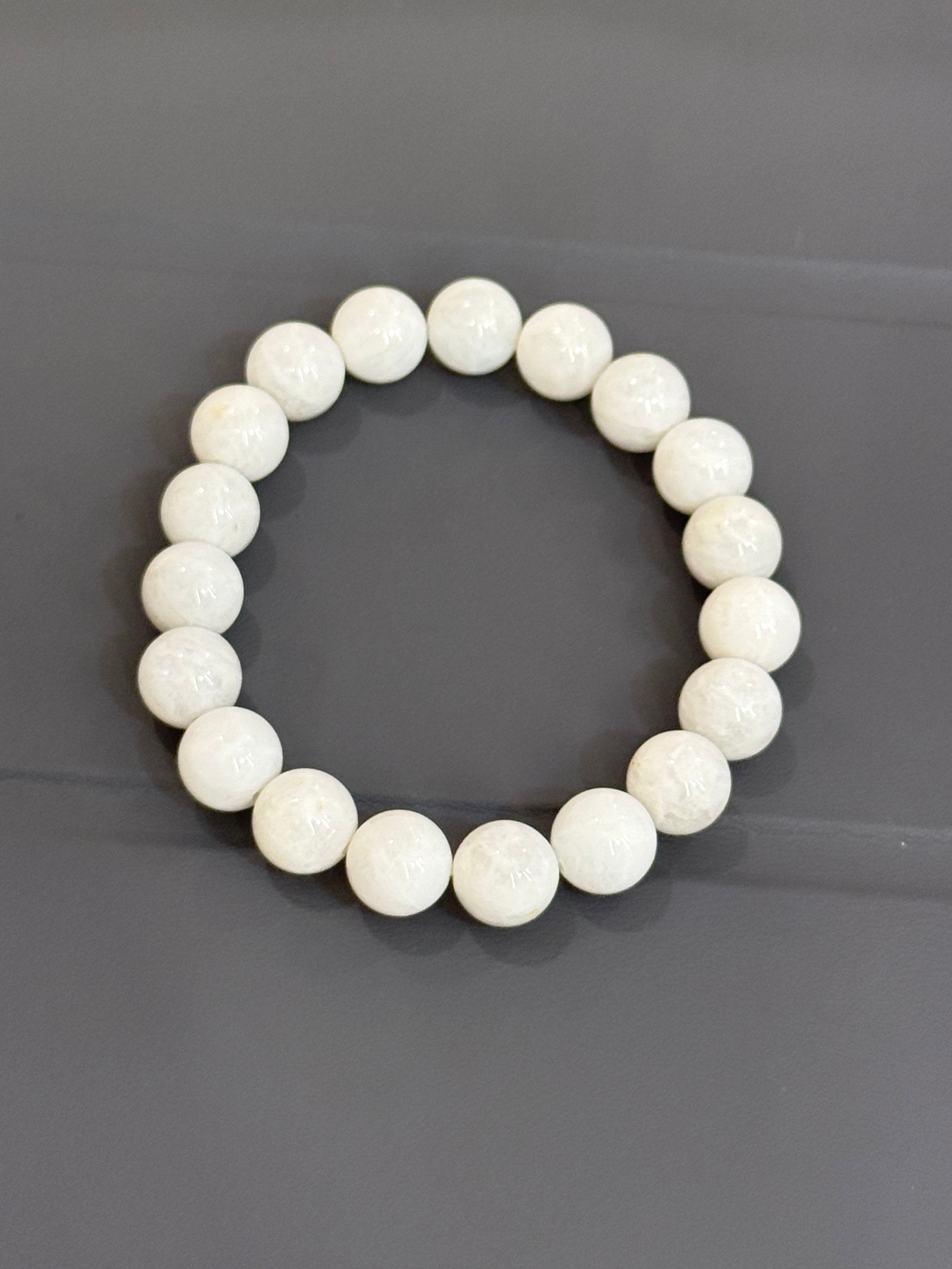 Moonstone – Intuition & Feminine Energy Stone